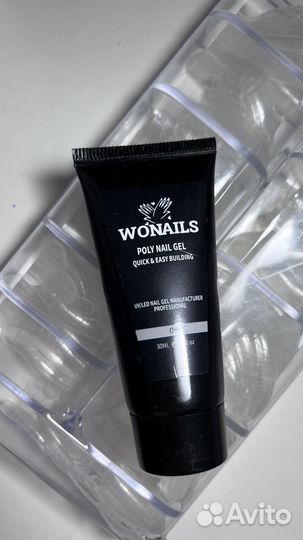 Полигель и верхние формы для наращивания ногтей