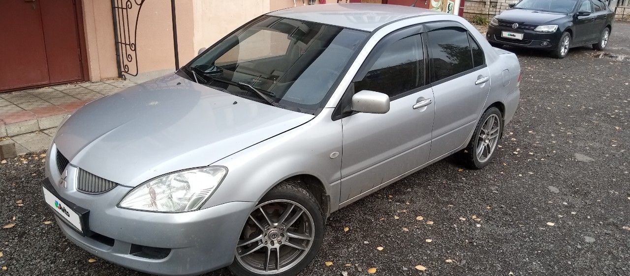 Mitsubishi Lancer: фото владельца