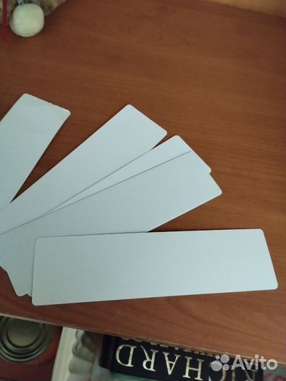 Закладки белые