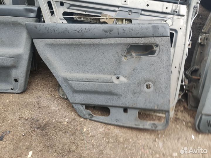 Дверные карты ваз 2110