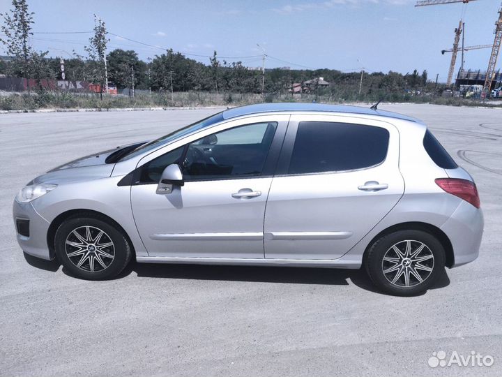 Peugeot 308 1.6 AT, 2011, 172 000 км