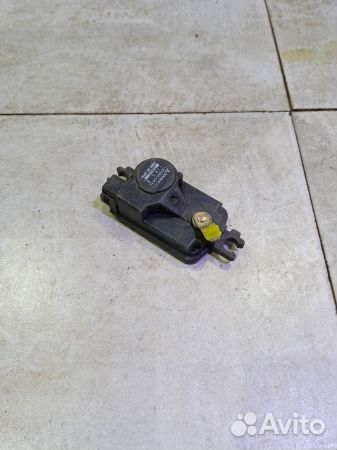 Активатор замка двери