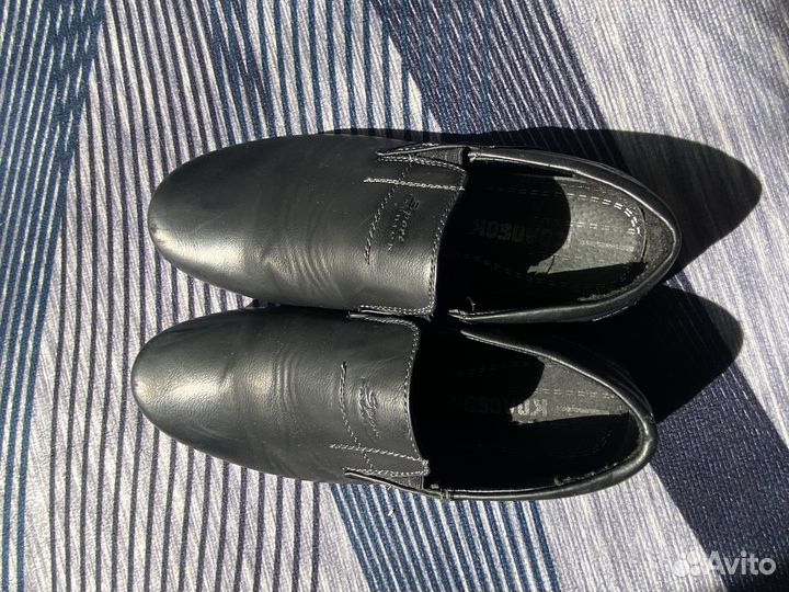 Мужские туфли, берцы