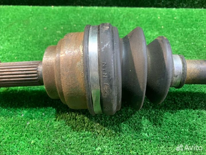 Привод задний правый Mitsubishi Chariot Grandis