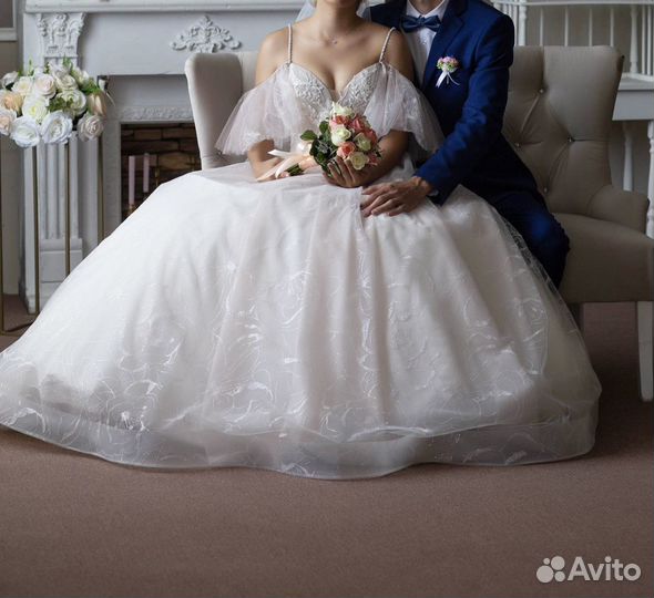 Свадебное платье