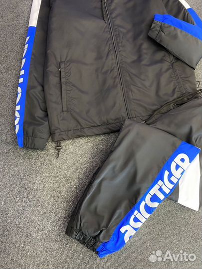 Спортивный костюм asics