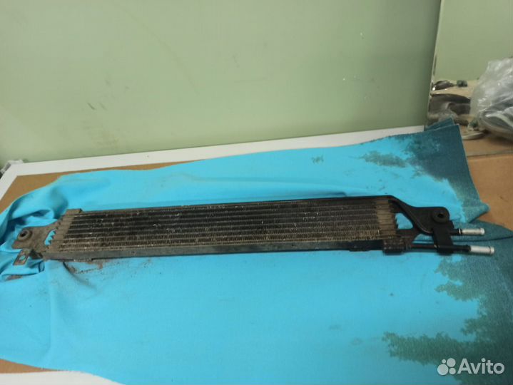 Масляный оригинальный радиатор для АКПП Mazda cх-7