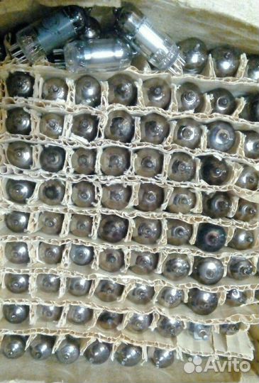 Лампа усилитель предусилитель радиоприёмник часы