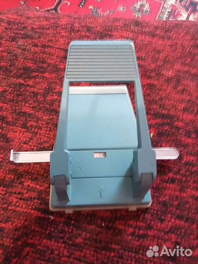 Дырокол для бумаги