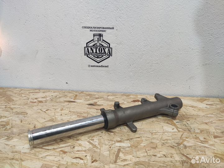 Перо вилки для Suzuki AN400 Burgman (Б/У)