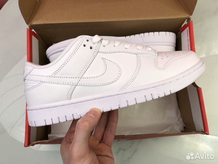 Кроссовки Nike Dunk Low Triple White