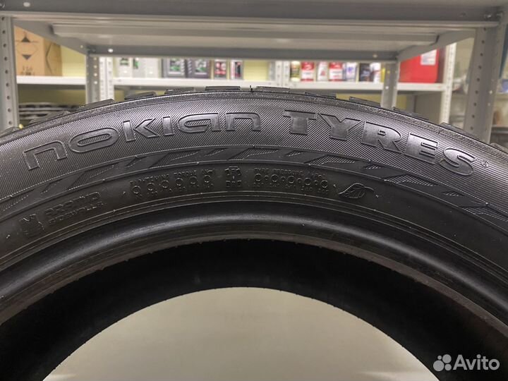 Nokian Tyres Hakkapeliitta 9 SUV 235/55 R19 105T