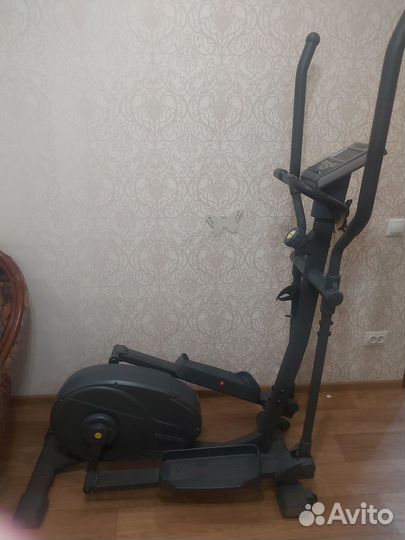 Продам Эллиптический тренажер torneo