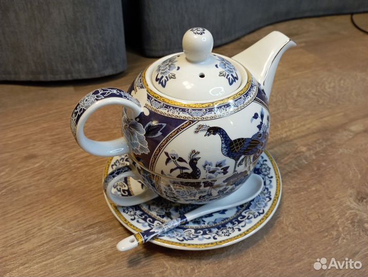 Чайный набор: Чайник с чашкой