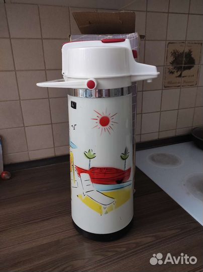 Термос китайский времен СССР новый