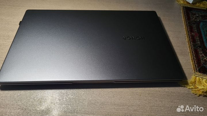 Honor magicbook 15 16/512