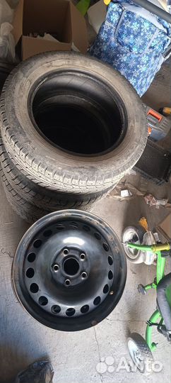 Michelin Agilis X-Ice North 195/65 R15