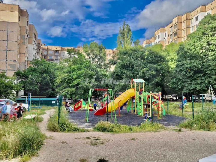 Комната 42 м² в 3-к., 9/9 эт.