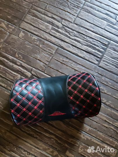 Подушка - подголовник для машины