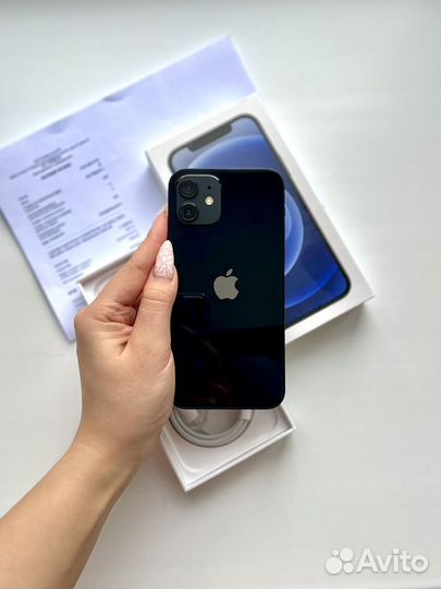 iPhone 12, 64 ГБ