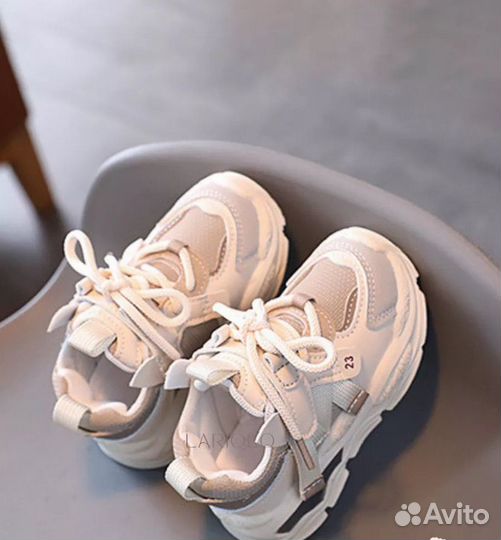 Кроссовки детские