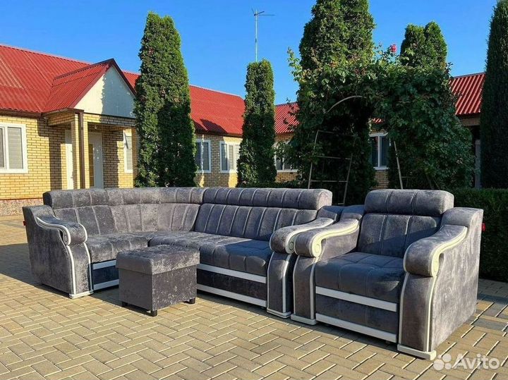 Диван мягкий