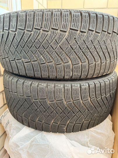 Pirelli Ice Zero 225/45 R17