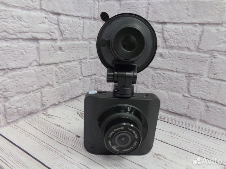 Видеорегистратор Playme GO