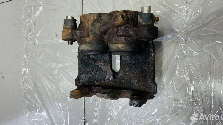 Суппорт передний левый Mercedes W211 E