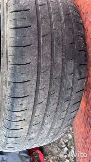 Nexen N'Fera SU1 215/55 R17 94V