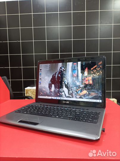 Ноутбук DNS B980