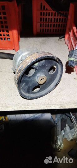 Насос Гура Логан Ларгус