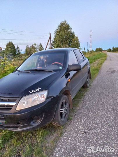 LADA Granta 1.6 МТ, 2012, битый, 172 432 км