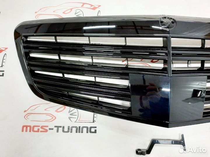Решетка радиатора Mercedes S-class w221 S63 Black