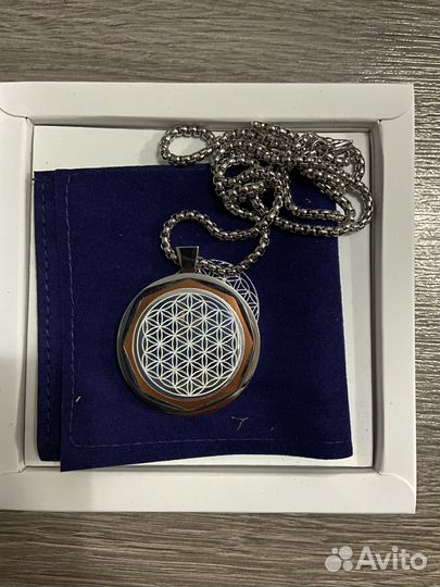 Amezcua chi pendant 4