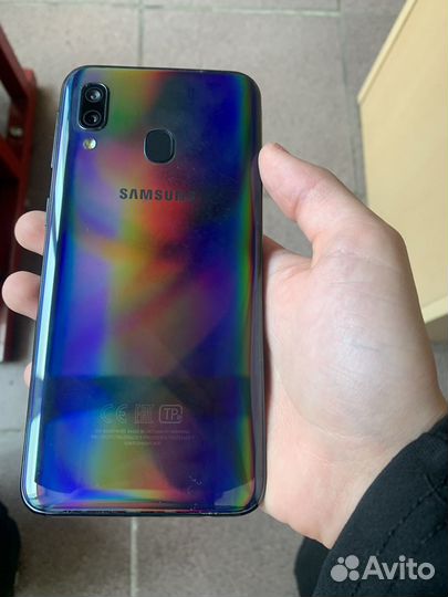 Samsung Galaxy A40, 4/64 ГБ