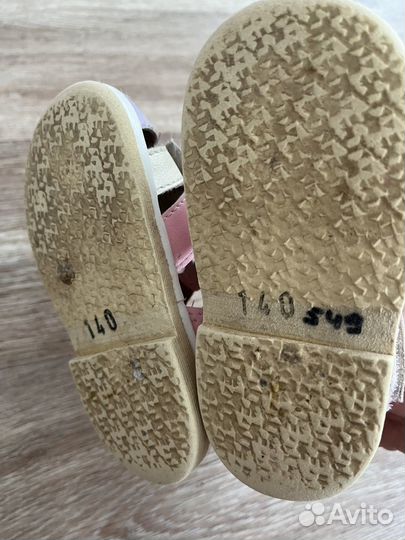 Сандалии для девочки