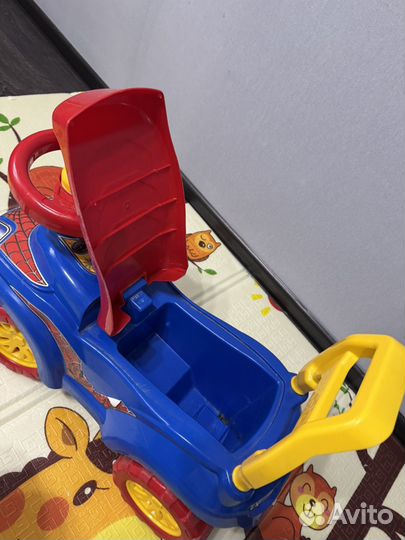 Машинка толокар
