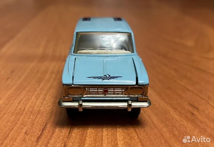 Модель СССР 1:43 Москвич 426 А3 