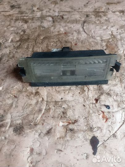 Фонарь подсветки номерного знака Renault