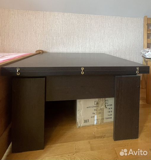 Стенка в гостиную и журнальный стол трансформер