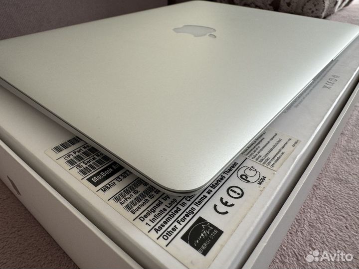 Apple MacBook Air 13 (i7, ssd 512 gb)