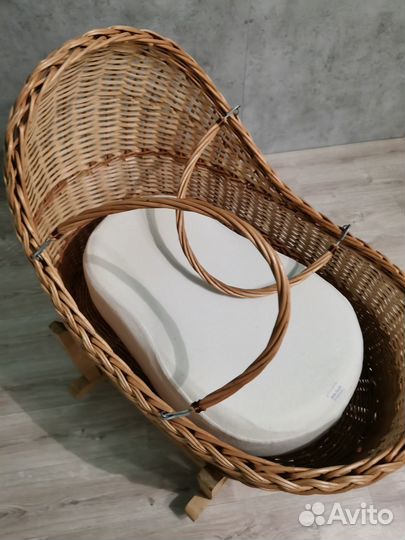 Плетёная люлька, качалка