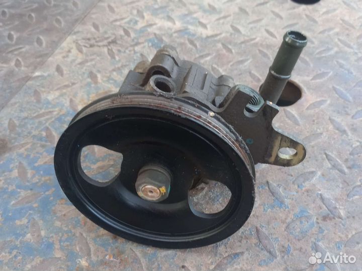 Насос гура nissan almera classic