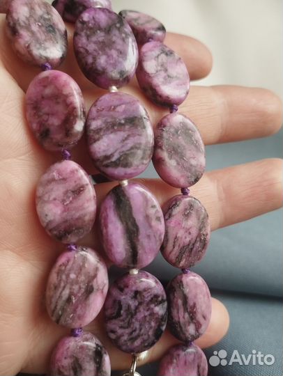 Бусы из натуральных камней