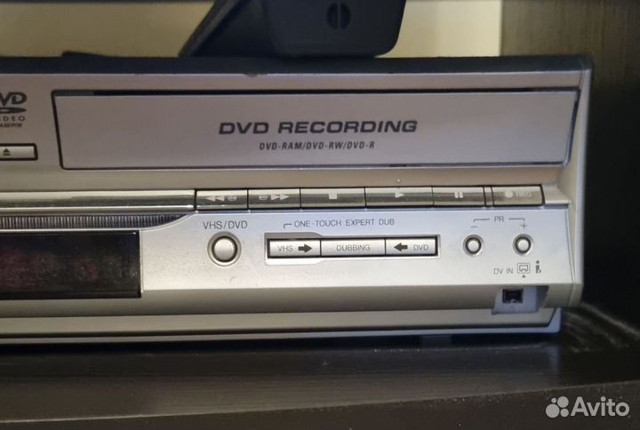 Видеомагнитофон JVC VHS/DVD