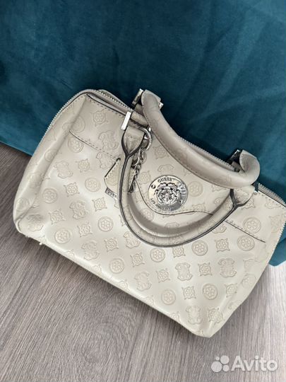 Сумка guess
