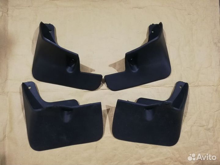 Брызговики Toyota Nadia, 10 кузов, черные