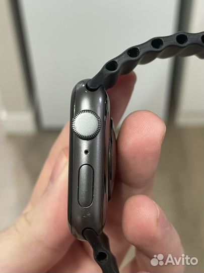 Apple Watch Nike SE (2020), 44 мм «серый космос»