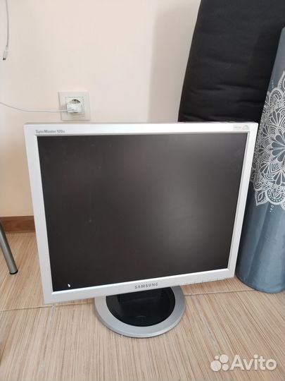 Монитор на запчасти